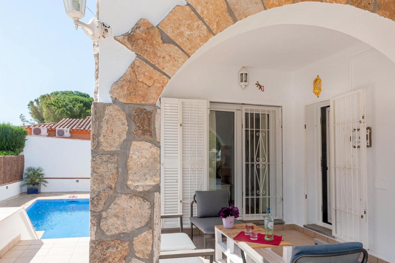 Villa Laia à L' Escala Extérieur photo